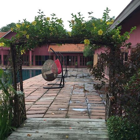 Chiangmai Royal Creek Hotel Hang Dong Exteriör bild