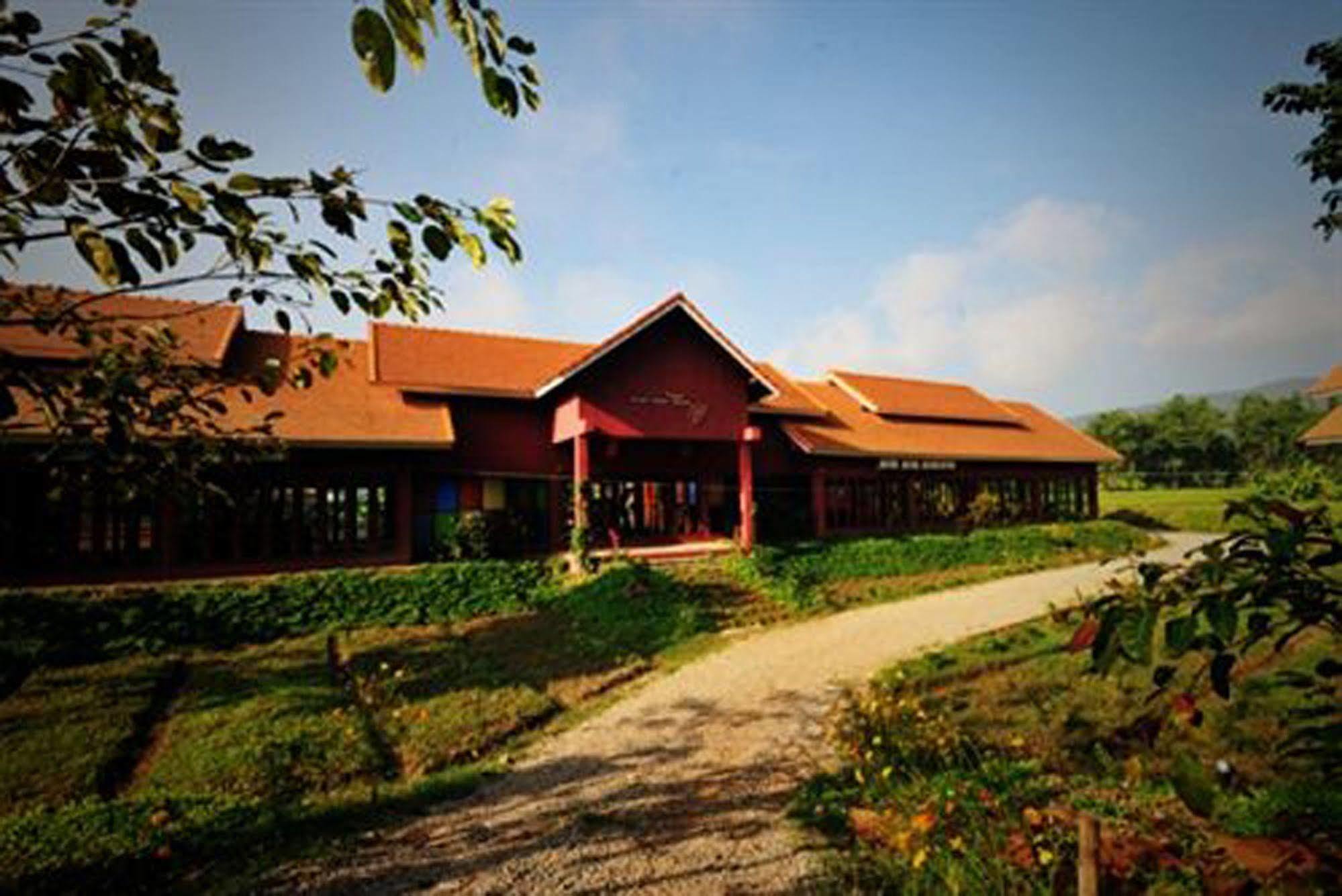 Chiangmai Royal Creek Hotel Hang Dong Exteriör bild