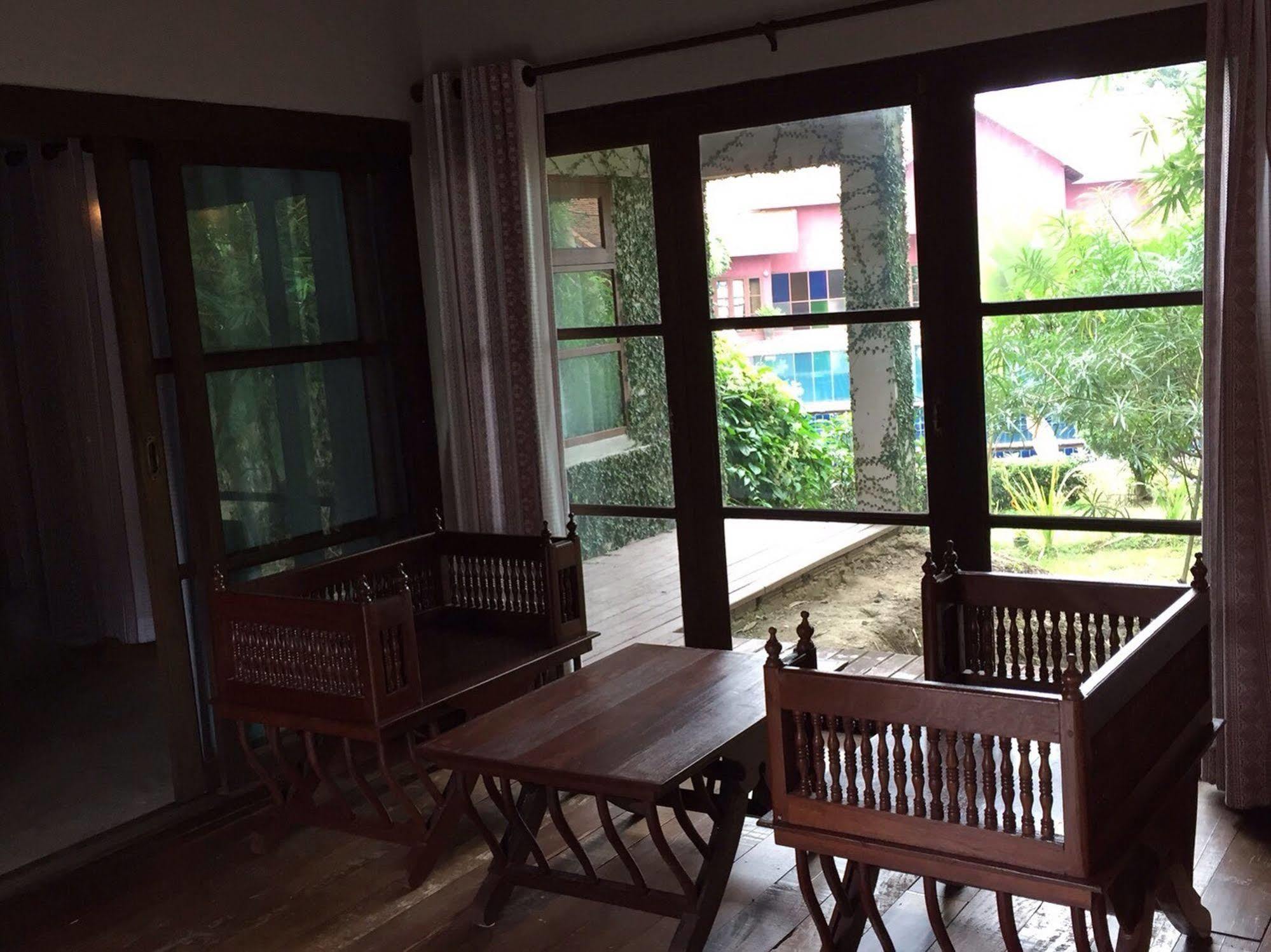 Chiangmai Royal Creek Hotel Hang Dong Exteriör bild